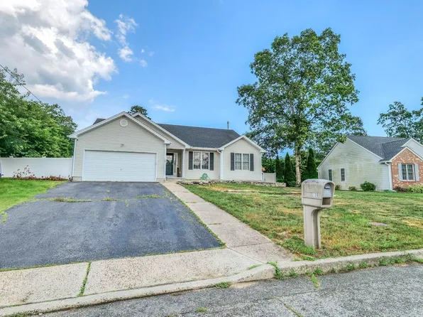 139 Flipper Ave, Manahawkin, NJ 08050