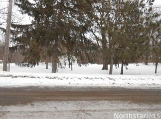 120 Forest St W, Belle Plaine, MN 56011