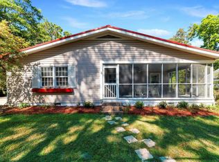 1611 Columbia Ave, Port Royal, SC 29935