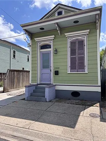 2320 Conti St