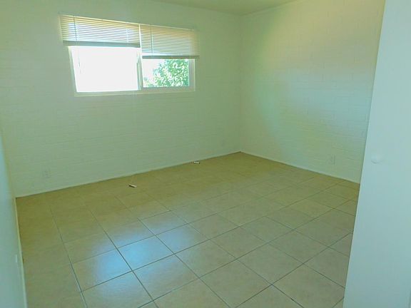 3rd image of 3835 E Lee St #B
