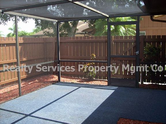 2nd image of 5662 Foxlake Dr