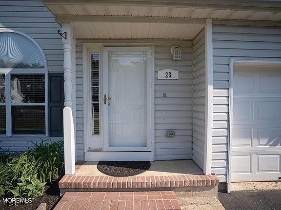 4th image of 23 Grand Teton Avenue
