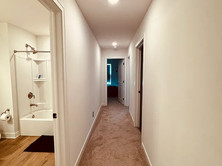 11405 N 161st Ct — Photo 15