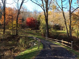 2345 High Hill Rd, Slatington, PA 18080