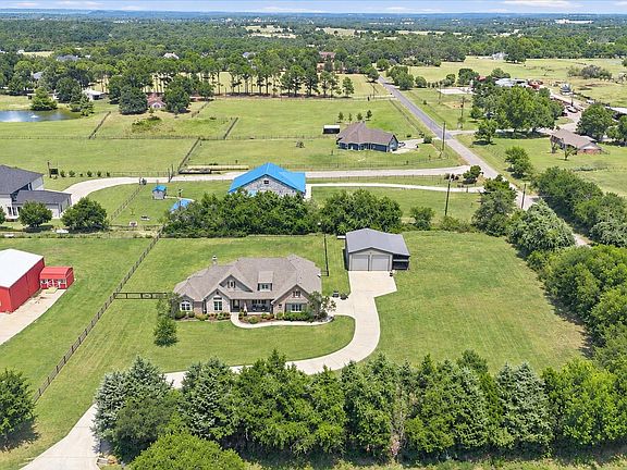 3rd image of 2782 Rock Hill Rd