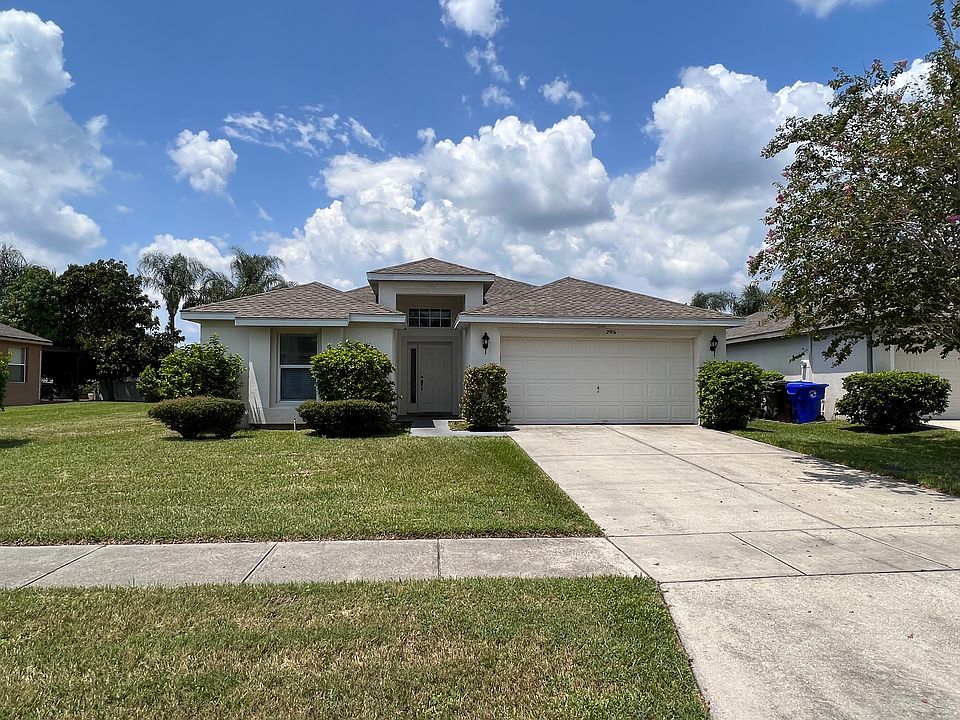 1st image of 2916 White Cedar Cir