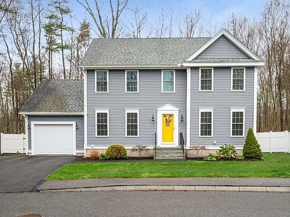 2nd image of 17 Mason Ln #9