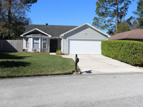 2232 TWIN PINES Circle W, Jacksonville, FL 32246