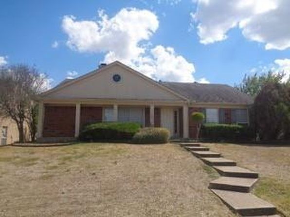 900 Eagle Dr