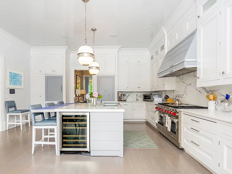 128 W Prospect St — Photo 10