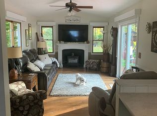 2948 Wilson Ave, Pinckney, MI 48169