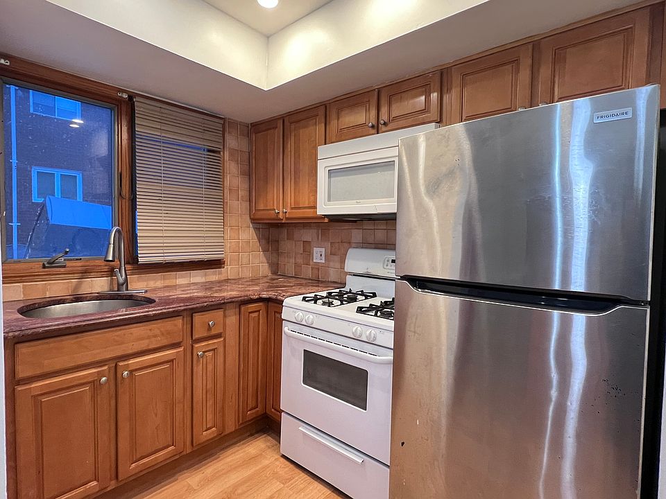1st image of 3 Taunton St Floor 1