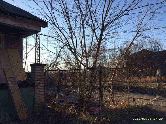 13961 Arlington