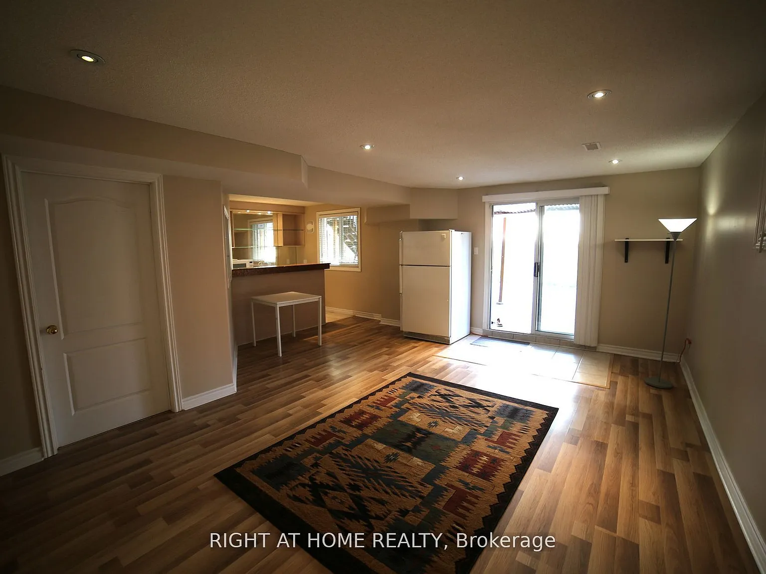 1 bed, $2,000 — Photo 3