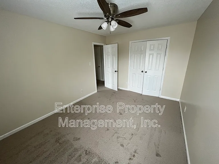 6869 Century Oaks Dr — Photo 7