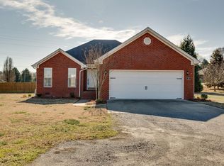 9 Old Camargo Rd, Fayetteville, TN 37334