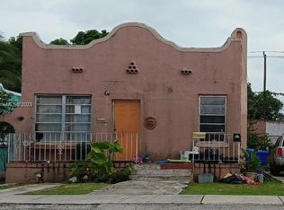 3542 SW 26th St, Miami, FL 33133