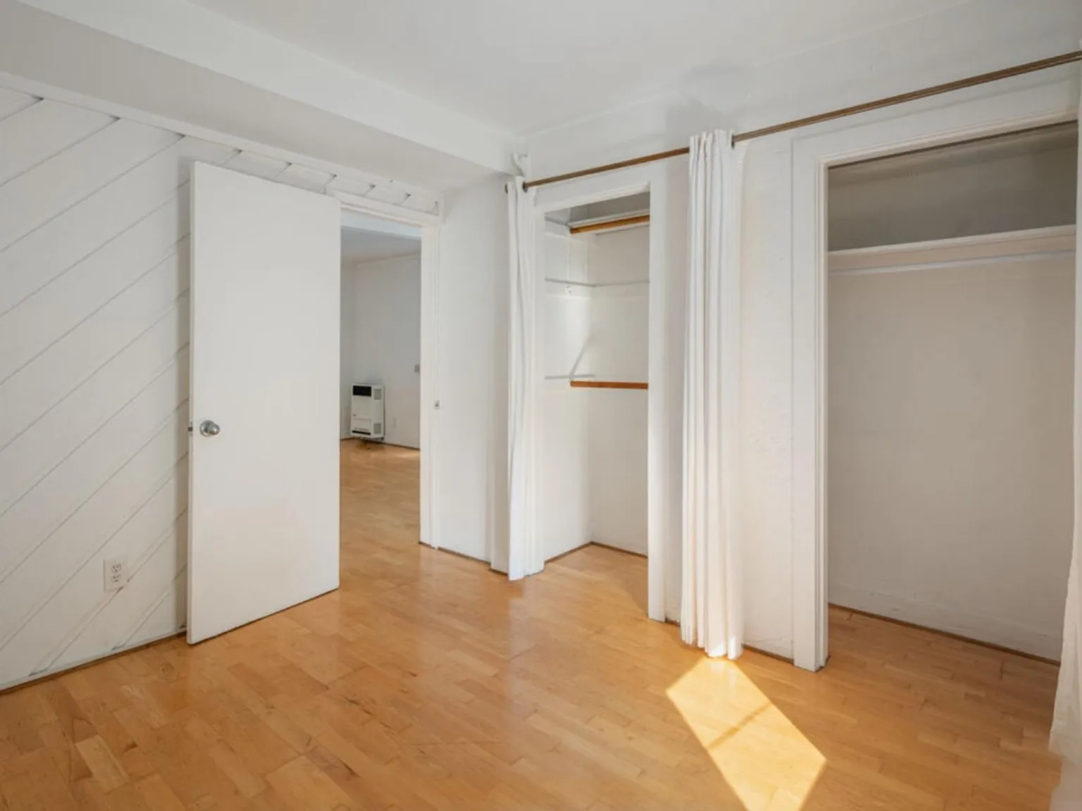 1 bed, 450 sqft, $4,095 — Photo 4