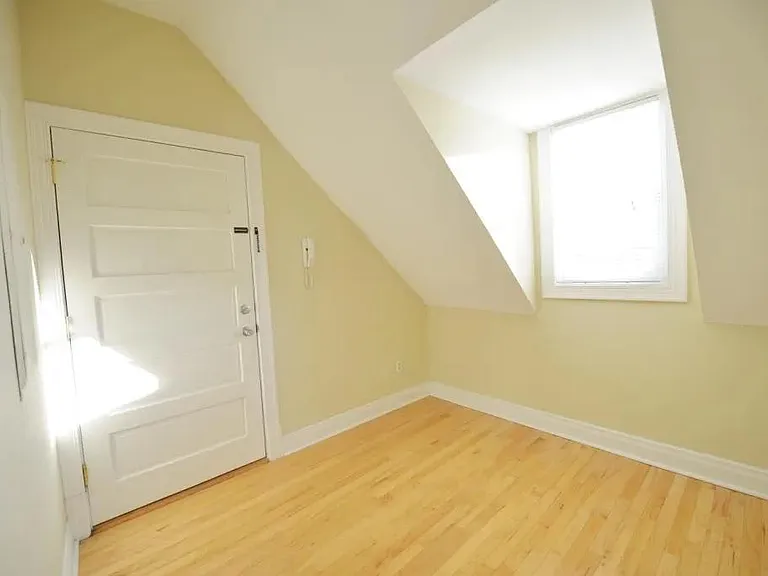1520 S Grand Blvd — Photo 13