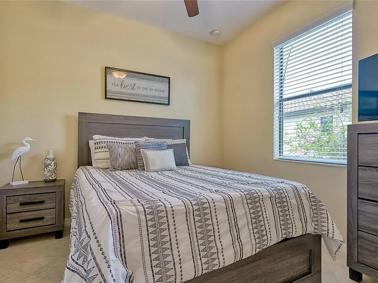 6888 Willowshire Way — Photo 24