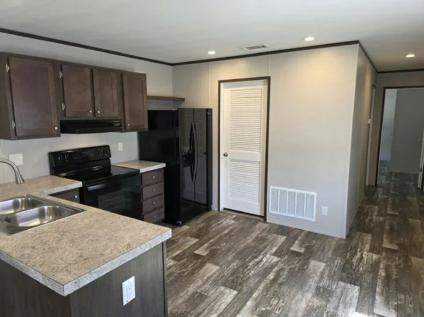 1704 Mlk Jr Blvd #266, Killeen, TX 76543