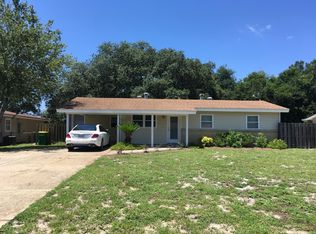 3 Mary Esther Dr, Mary Esther, FL 32569