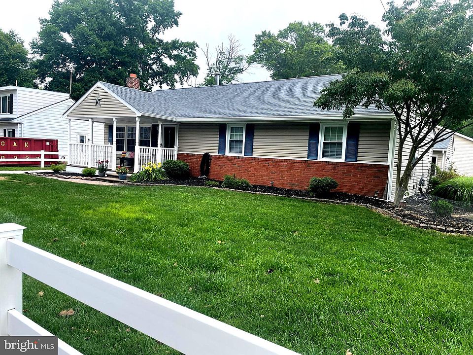 1st image of 108 Lincoln Dr