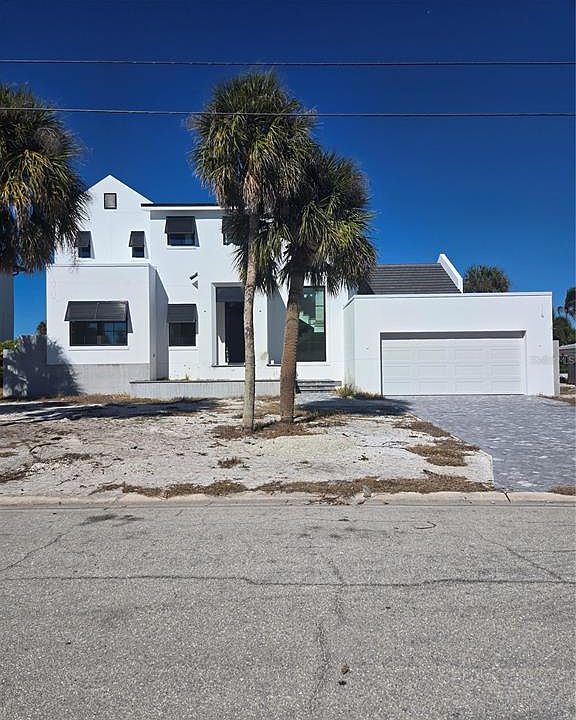 1st image of 927 Contento St