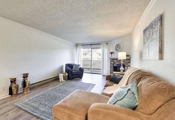 4th image of 396 Imperial Way APT 209