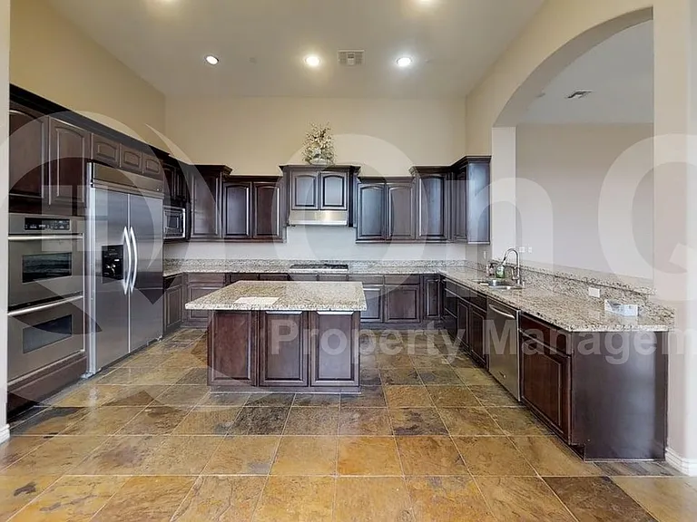 36435 N Porta Nuova Rd — Photo 3