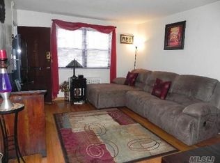 6840 138th St, Kew Gardens Hills, NY