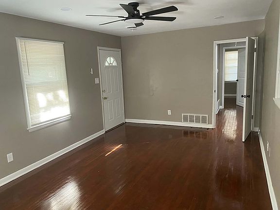 5th image of 3332 Beechmont St