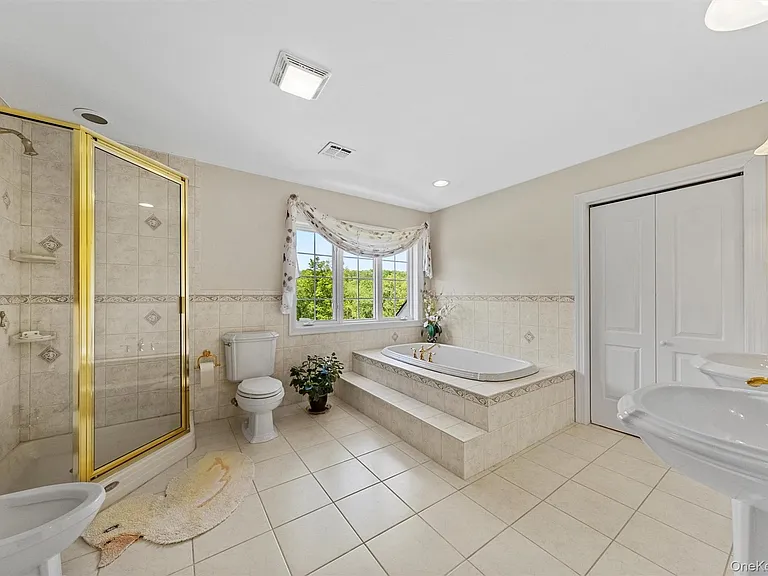 20 Goshen Rd — Photo 27