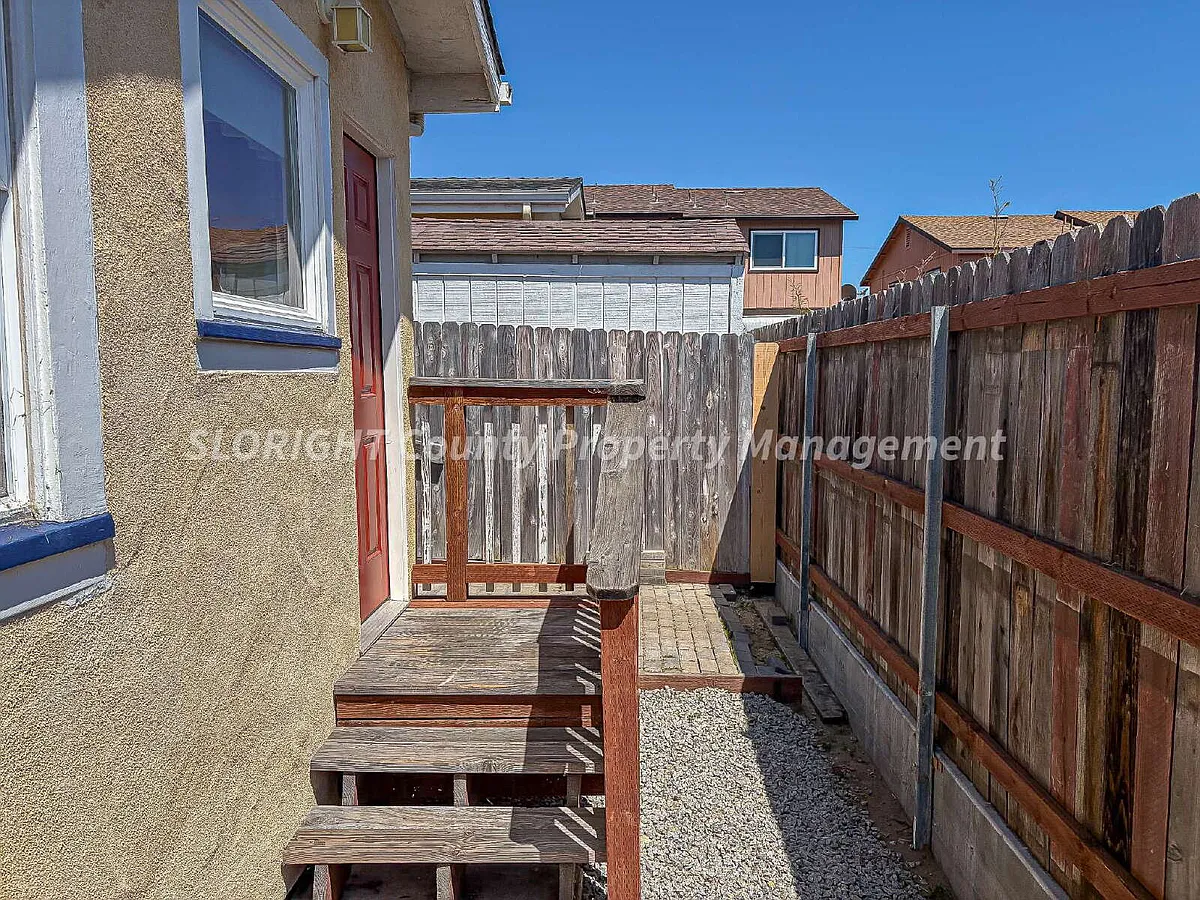 Building Photo - 1545 S 13th St