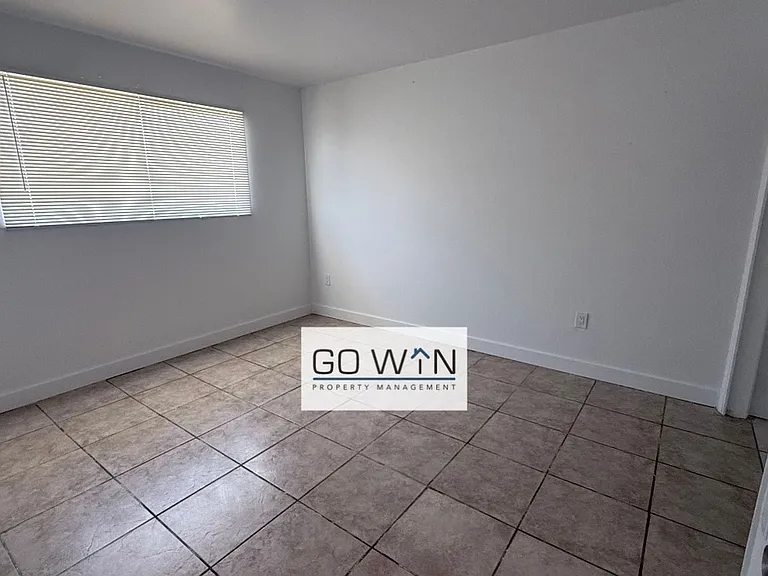 62 W Southern Ave — Photo 5