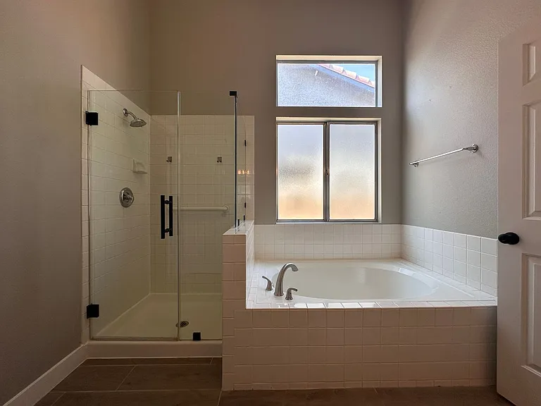 8256 Lone Feather Ln — Photo 11