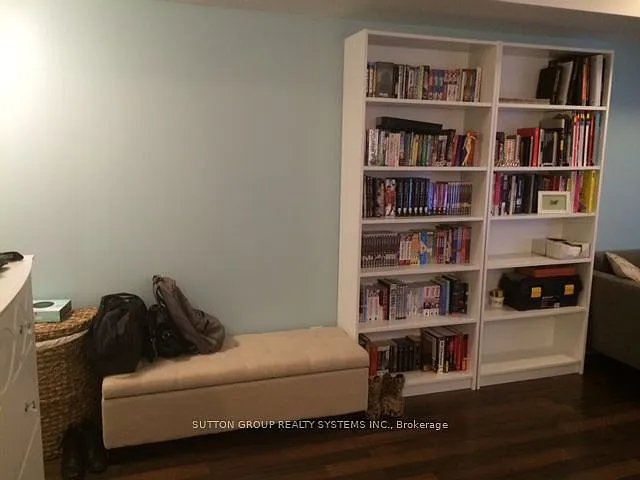 20 Joe Shuster Way #705 — Photo 5