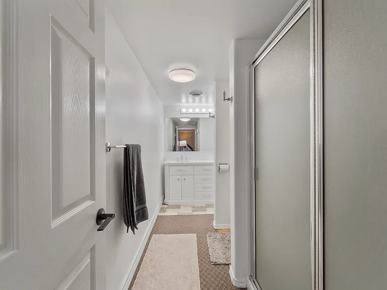 4949 Rau Ln — Photo 45