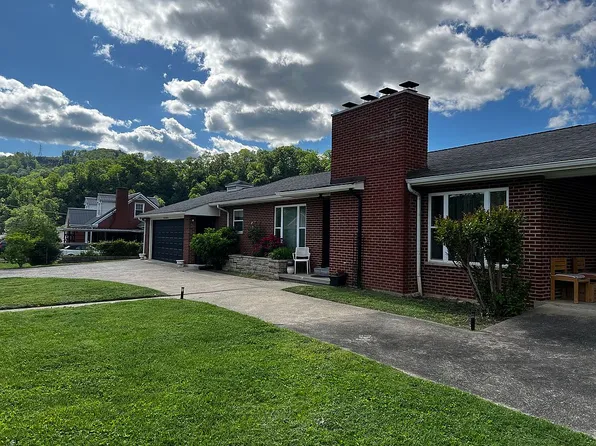 324 Locust St, Hazard, KY 41701