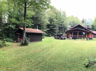 222 Reitmeyer Dr, Iron River, MI 49935