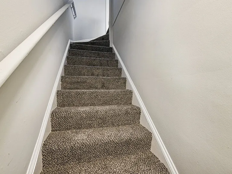 Oaklee Village Apartments — Photo 72