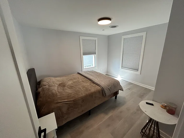 548 2nd Ave — Photo 9