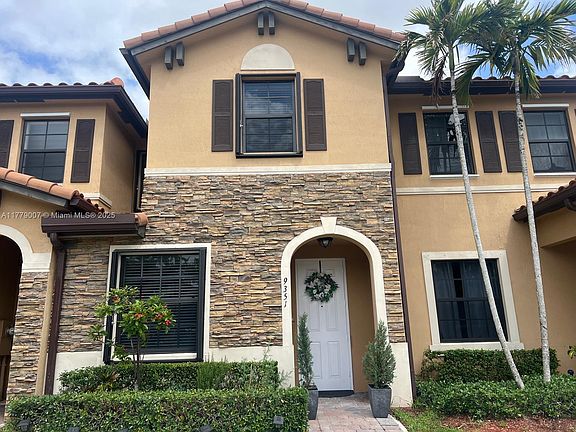 4th image of 9351 W 33rd Ln Unit 9351