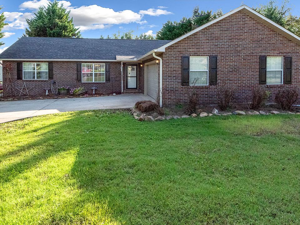 1st image of 335 Lavista Dr