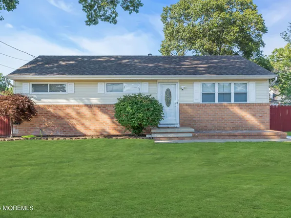 198 Alligator Drive, Toms River, NJ 08753