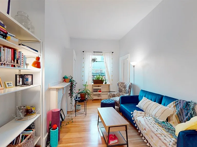 397 Beacon St #4R — Photo 1