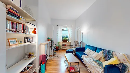 397 Beacon St #4R Photo 1