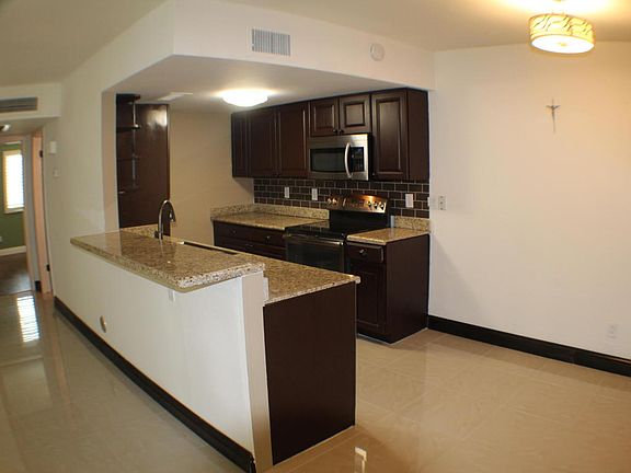 5th image of 2132 W Glenrosa Ave #85D