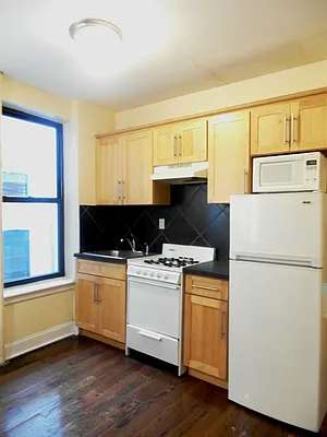 Rented by Citi Habitats | media 11